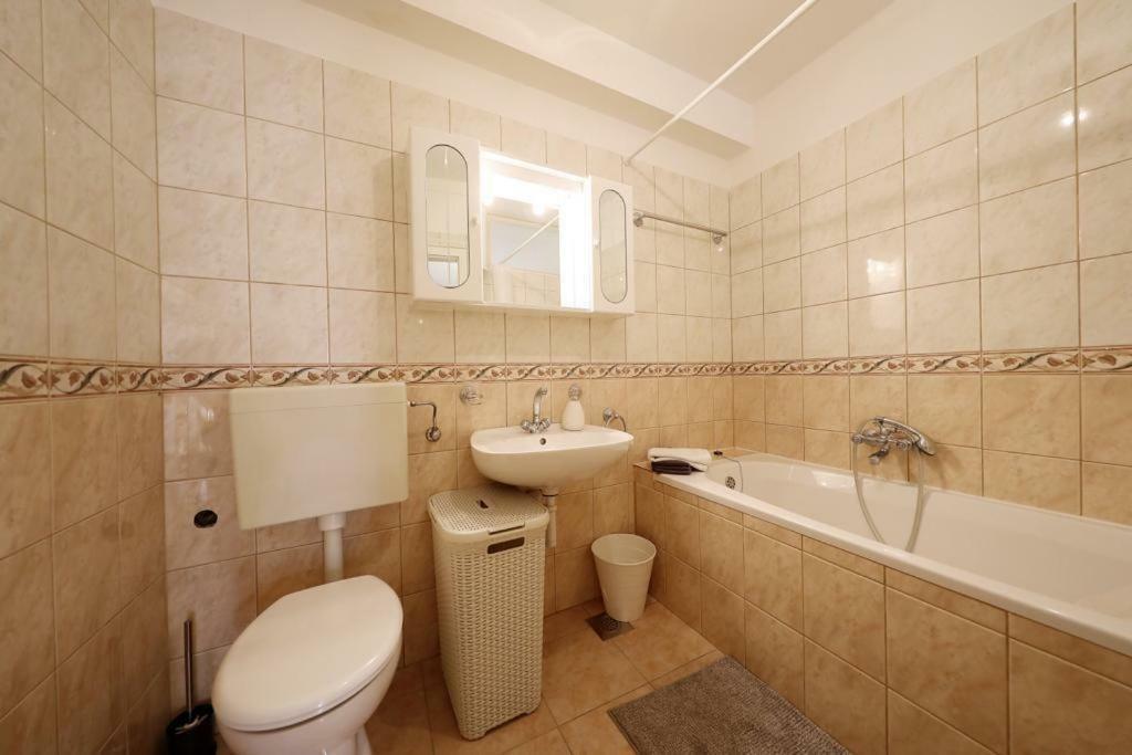Apartman Bluemarin Apartment Pakostane Luaran gambar